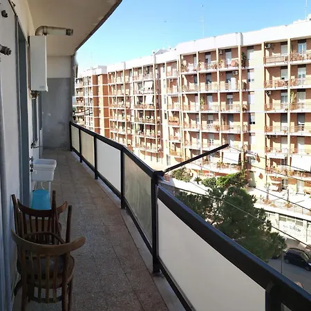 Lägenhet Classic Central Station Flat 3 Rooms, Top Floor *