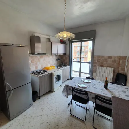 Classic Central Station Flat 3 Rooms, Top Floor