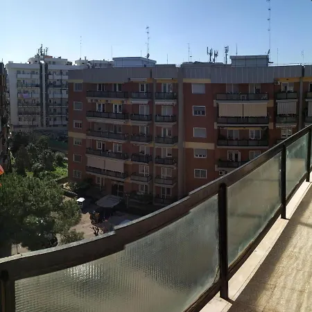 Train Station Comfy Apartment Bari