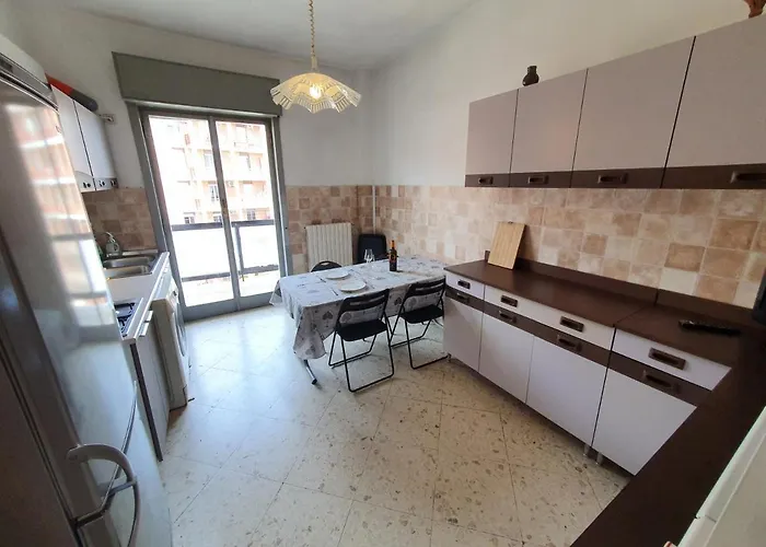 Train Station Comfy בארי