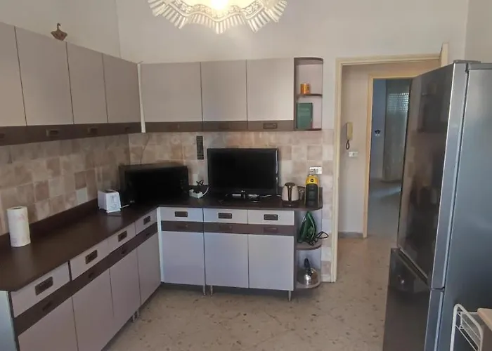 דירה Train Station Comfy *